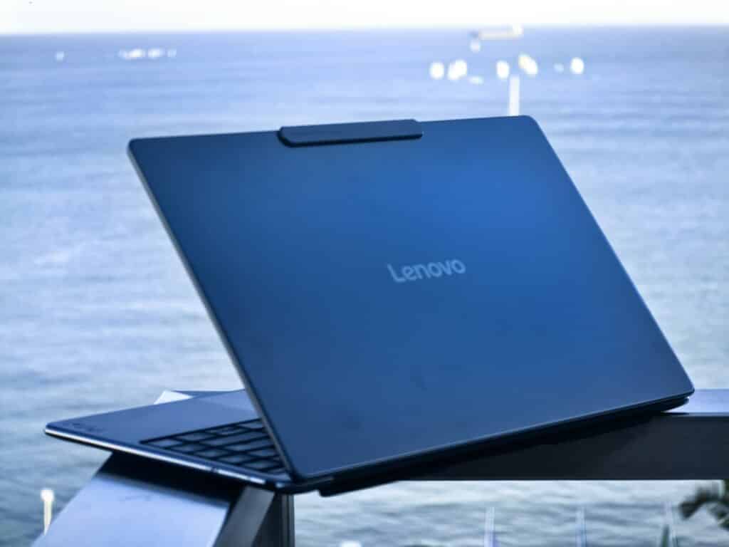 Lenovo Yoga Slim 9 14ILL10: Най-елегантният начин да си продуктивен