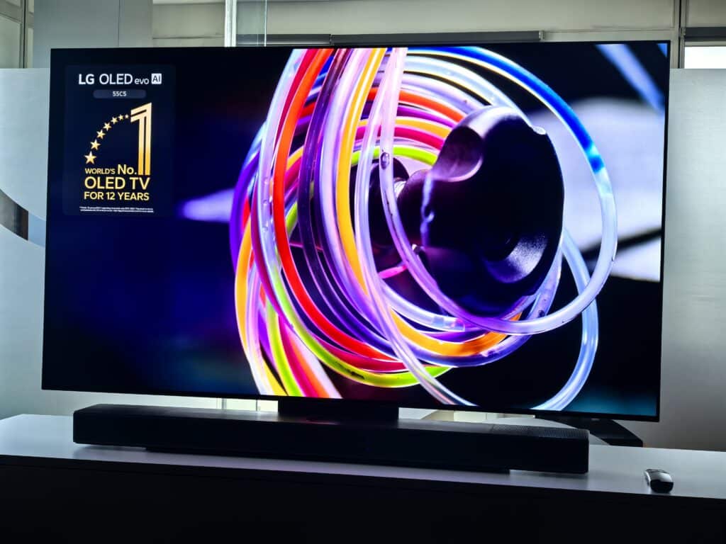 AI, 4K и нито един компромис: LG OLED55C51LA е новият златен стандарт