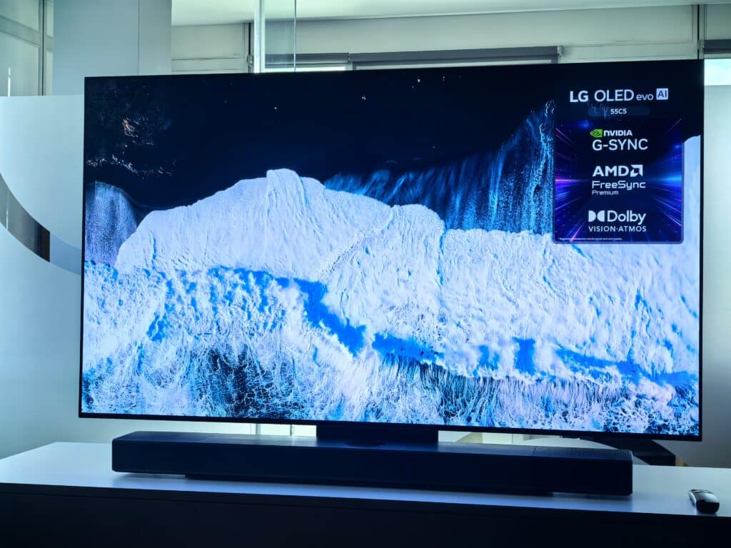 AI, 4K и нито един компромис: LG OLED55C51LA е новият златен стандарт