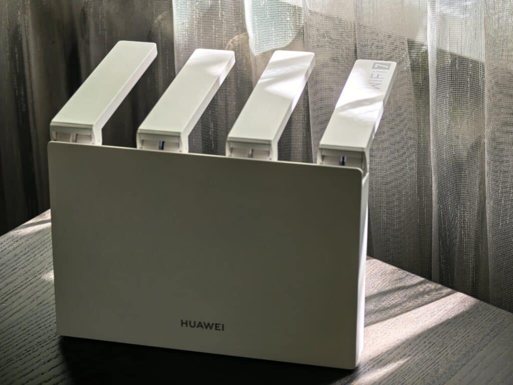 HUAWEI WiFi BE3: Най-достъпният Wi-Fi 7 рутер, който не прави компромис с бързината