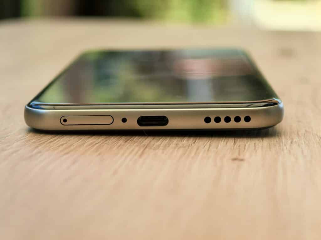 Honor 400 Pro: Телефон с камера за изложба, мозък на флагман и цена на разумен човек