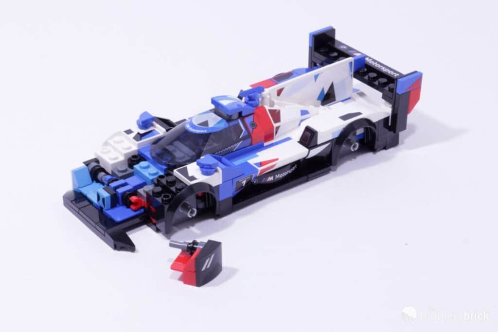 „Технология от тухлички“: LEGO Speed Champions 76922 e страст за фенове на BMW и инженерството
