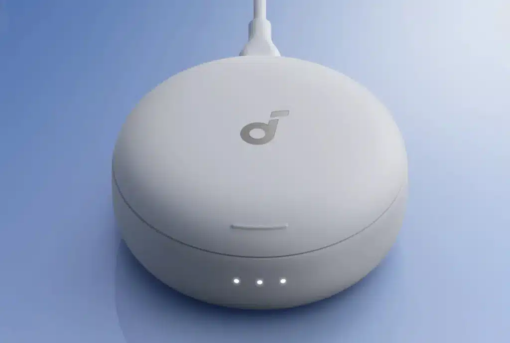 Anker представи безжичните слушалки Soundcore Sleep A30 със система за маскиране на хъркането