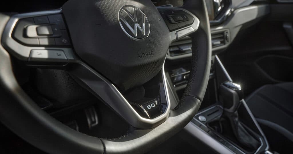 Volkswagen пуска на пазара специално издание Polo в чест на 50-годишнината на модела