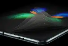 Samsung ще доставя гъвкавите дисплеи за сгъваемия iPhone