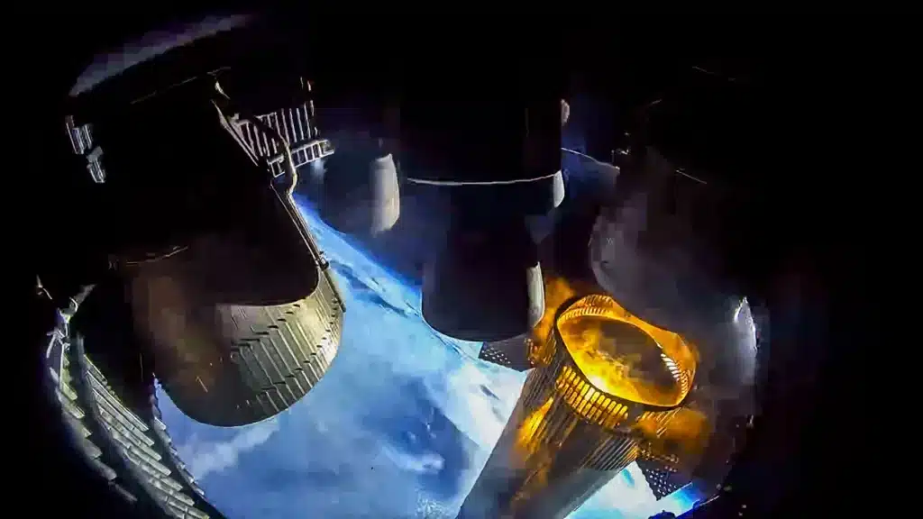Деветият полет на космическия кораб Starship беше доста впечатляващ – SpaceX показа най-добрите кадри от космоса