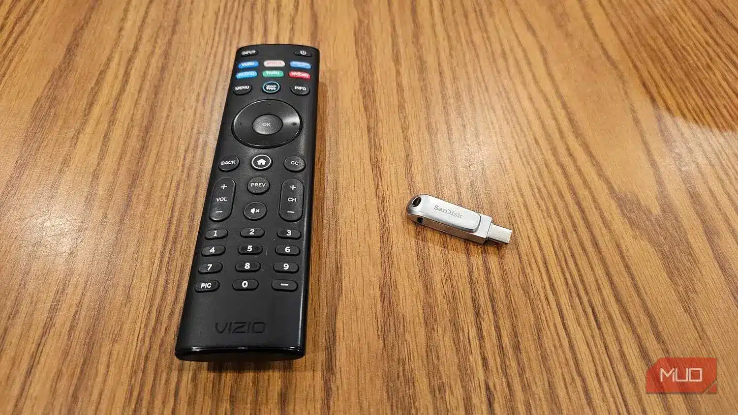 Как да ъпдейтнете вашия смарт телевизор само с един USB стик (по-лесно е, отколкото си мислите)