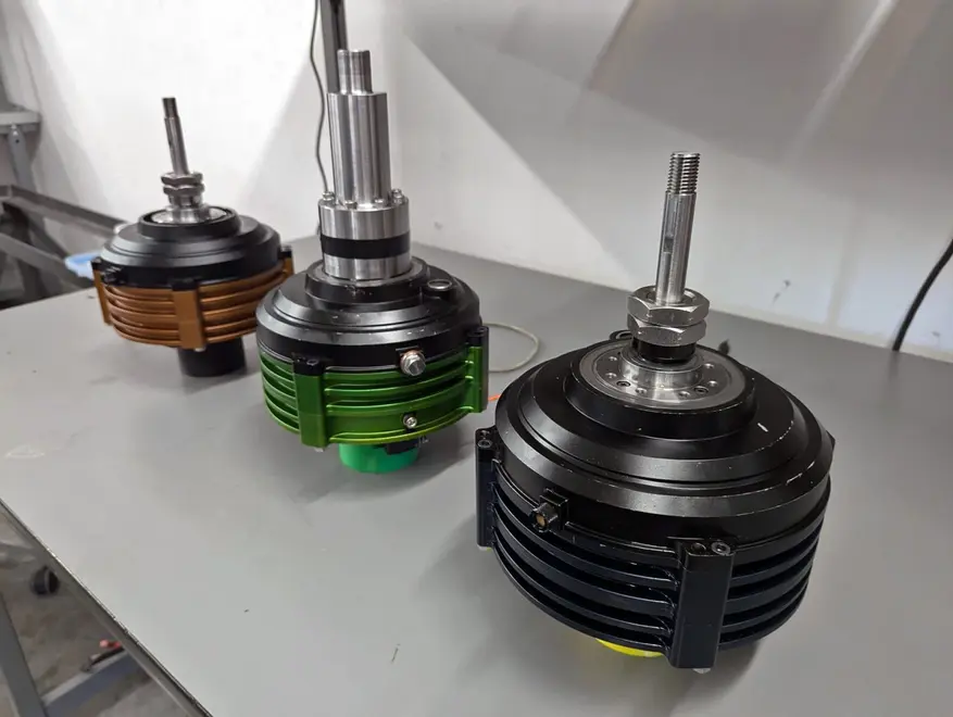 Conifer Motors създаде електродвигатели с железни магнити, за да намали зависимостта си от китайския внос