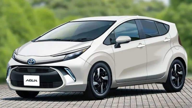 Хибридната Toyota Aqua ще получи нов външен вид, съвременни функции и подобрена безопасност