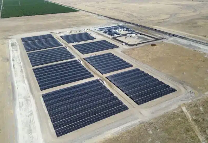 Tesla построи „оазис“ за електромобили – напълно автономна зарядна станция Oasis Supercharger