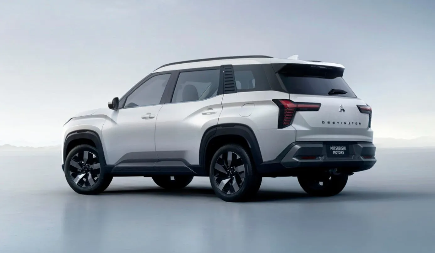 Официално беше показан новият бюджетен кросоувър на Mitsubishi за голямо семейство