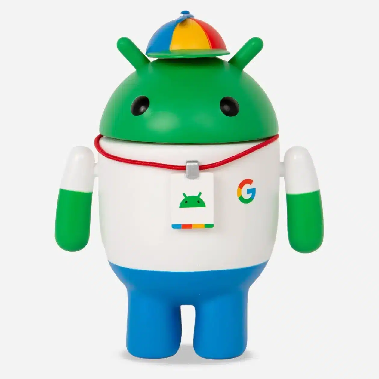 Google пусна нова колекционерска фигурка на Android, носеща емблематичната шапка с перка