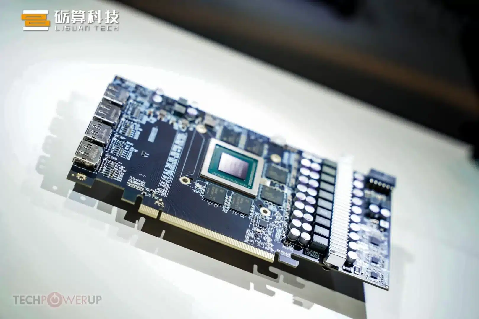 Китайските графични карти изпреварват RTX 4060: представиха Lisuan Tech 7G106 и 7G105 с до 24 GB памет