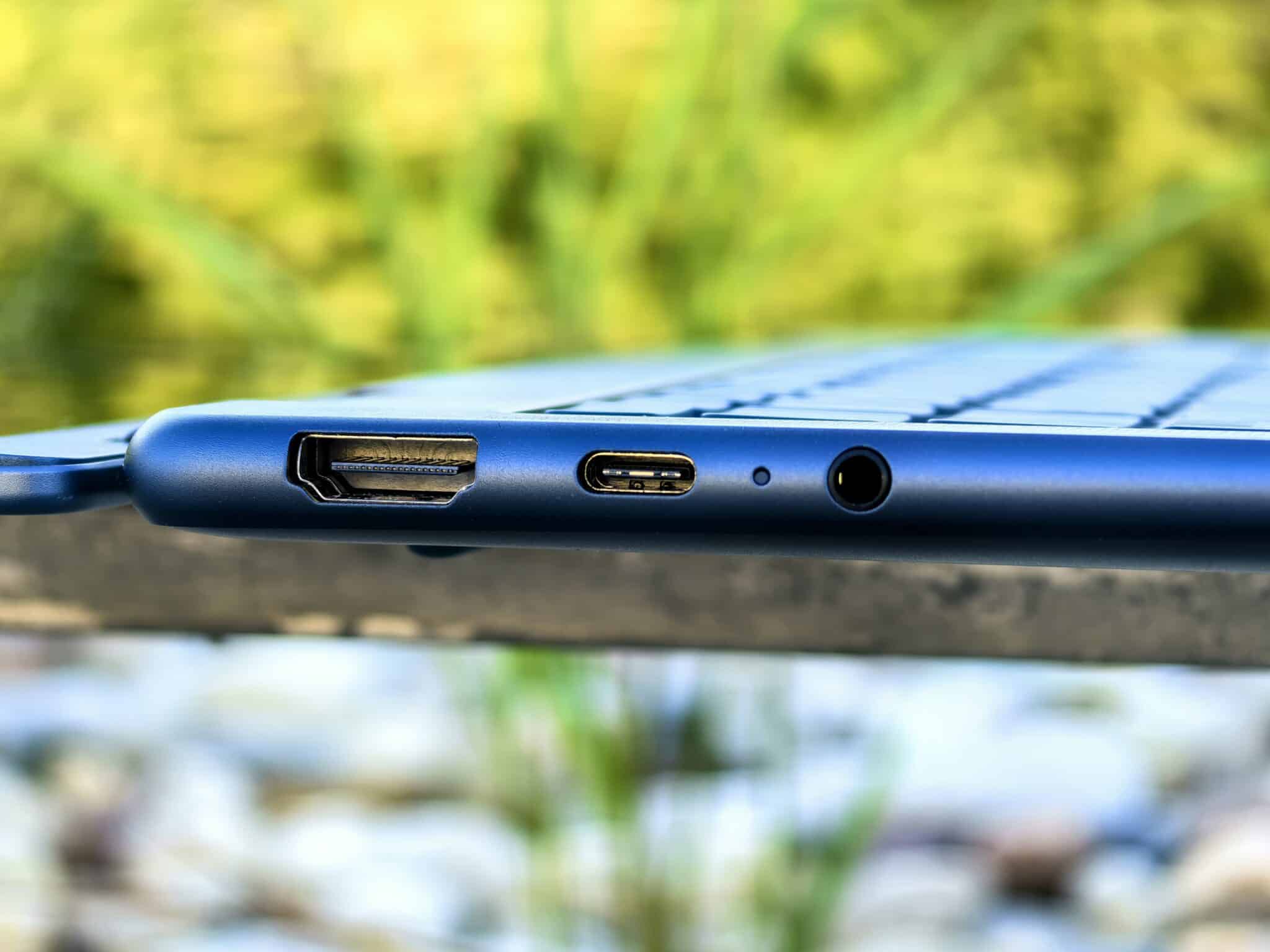 Yoga 7 2-in-1 с Ryzen AI: OLED екран, интелигентна мощ и гъвкавост без компромис