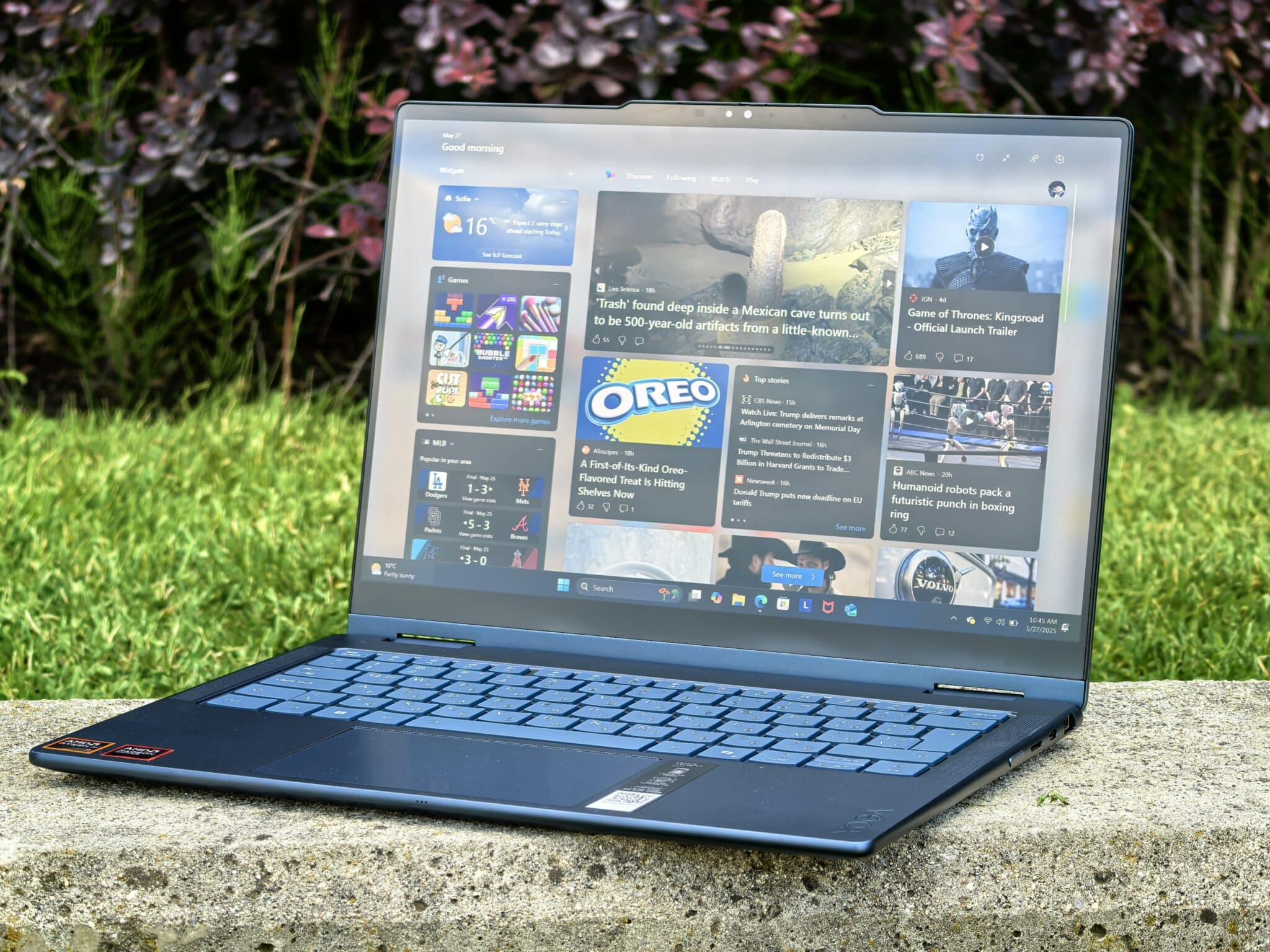 Yoga 7 2-in-1 с Ryzen AI: OLED екран, интелигентна мощ и гъвкавост без компромис