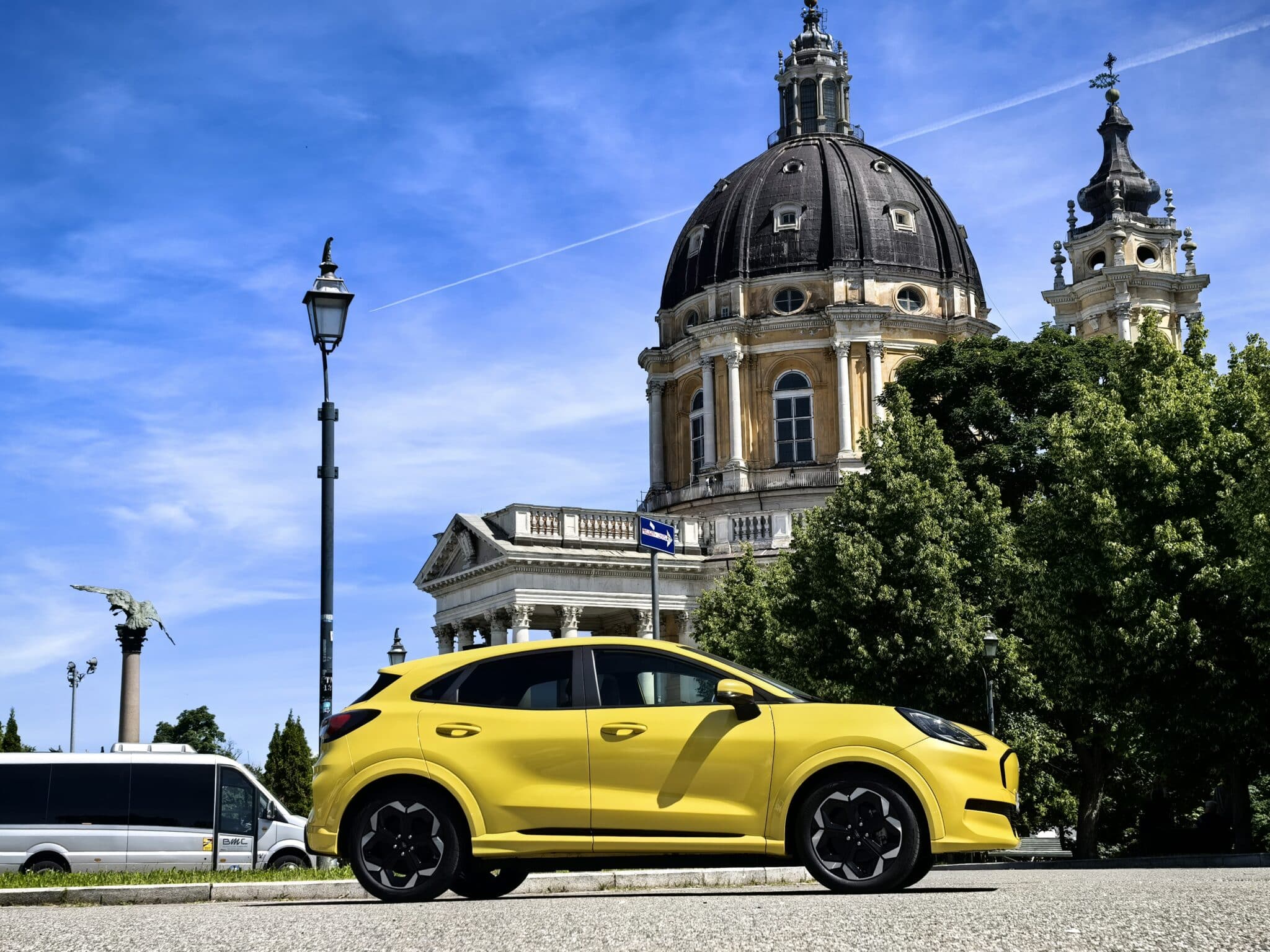 Жълтата пантера в Торино: Ford Puma Gen-E ни поведе на италианско електрическо пътешествие