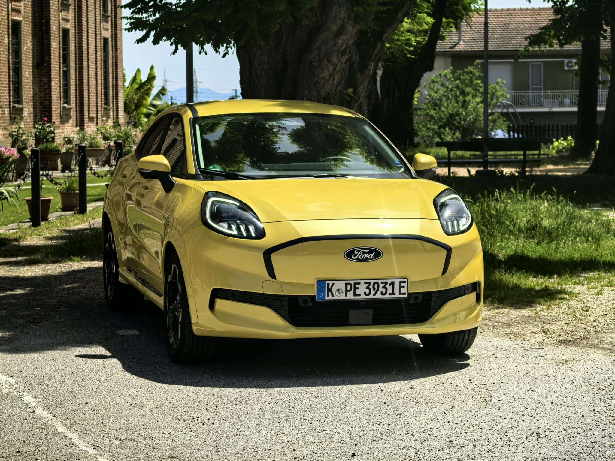 Жълтата пантера в Торино: Ford Puma Gen-E ни поведе на италианско електрическо пътешествие