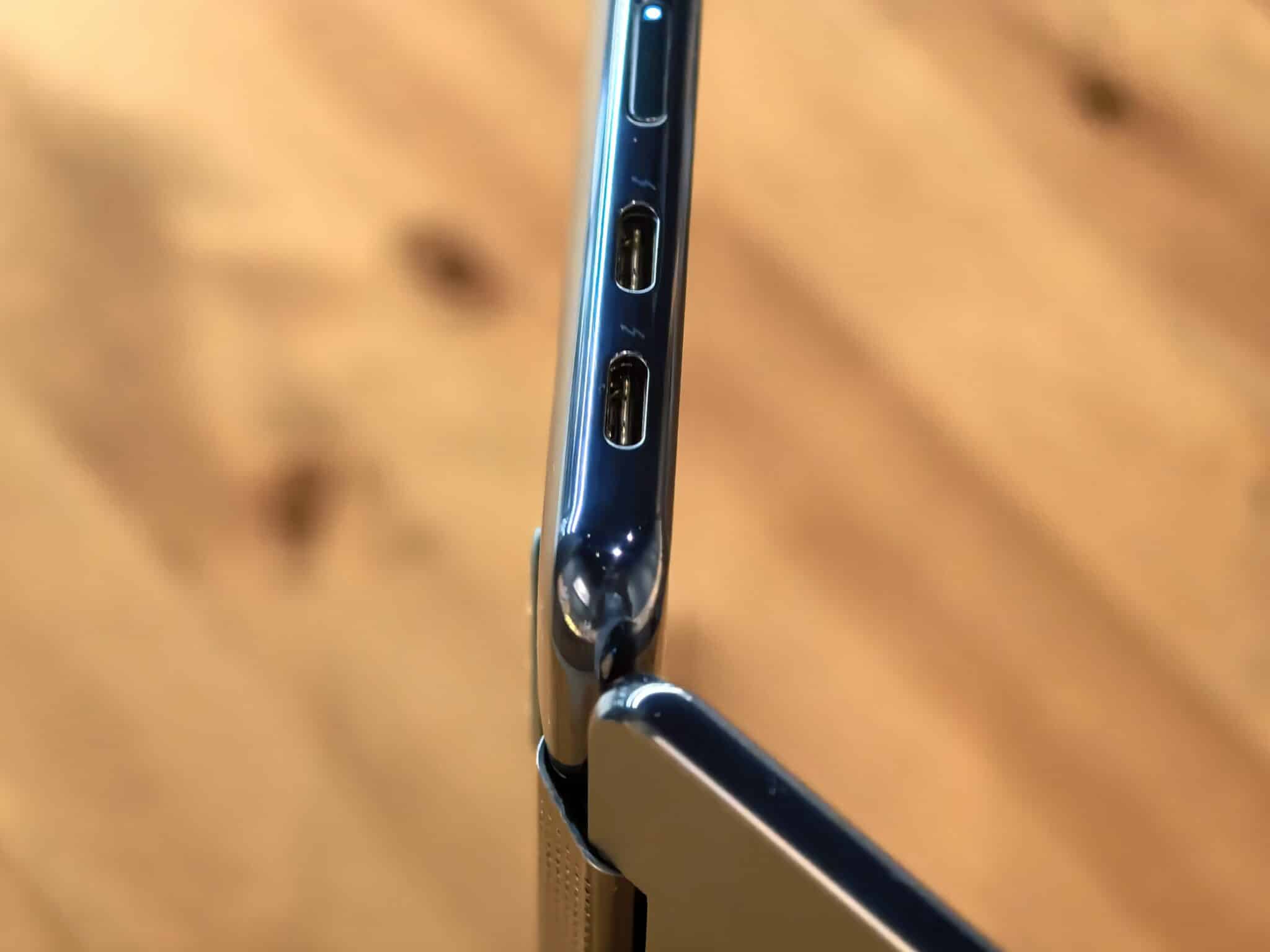 Йога за ума: новото поколение Lenovo Book 9i разтяга границите на възможното