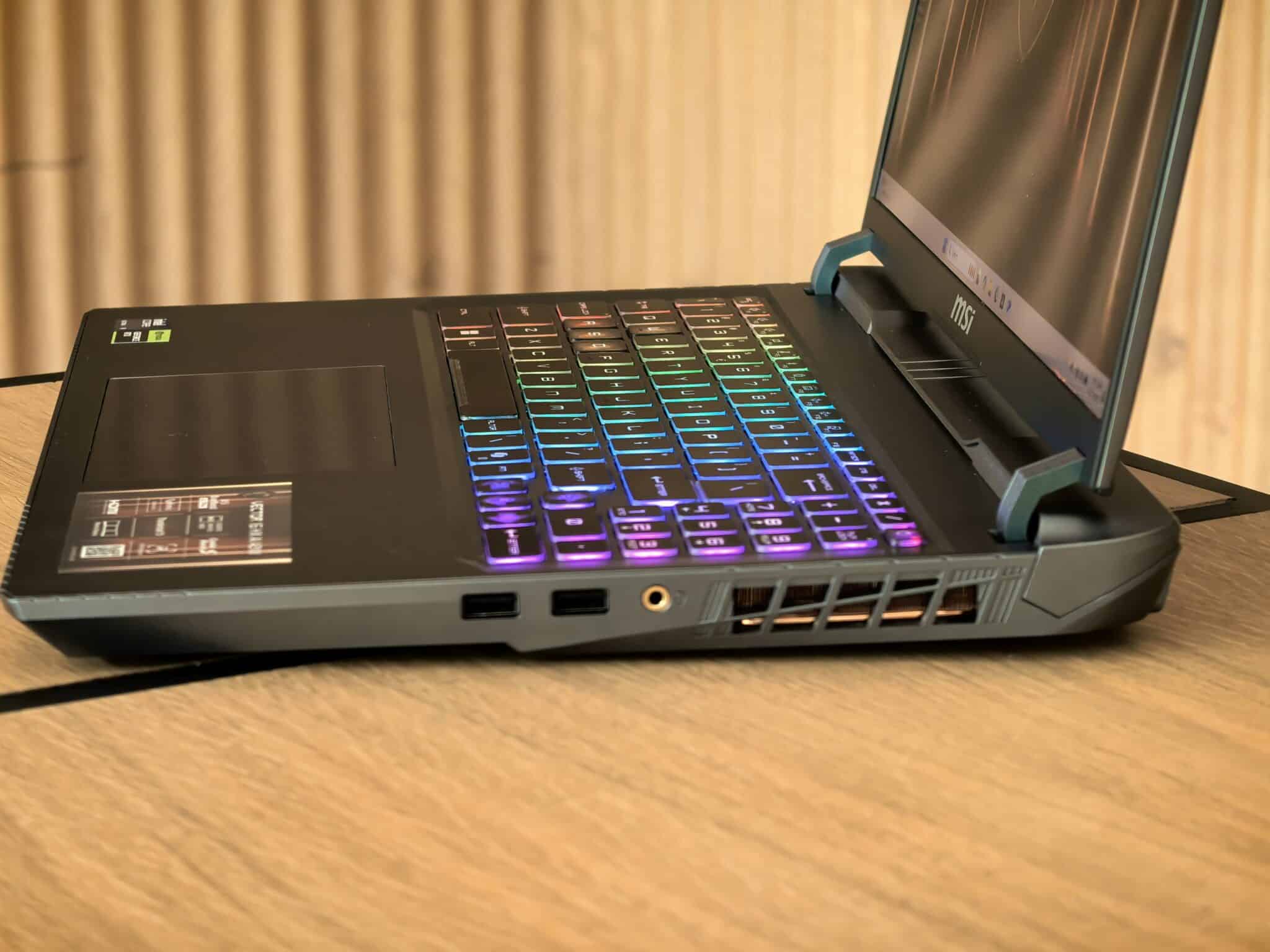 MSI Vector 16 HX AI – Премиум технологии, геймърска мощ и Thunderbolt 5 без премиум цена