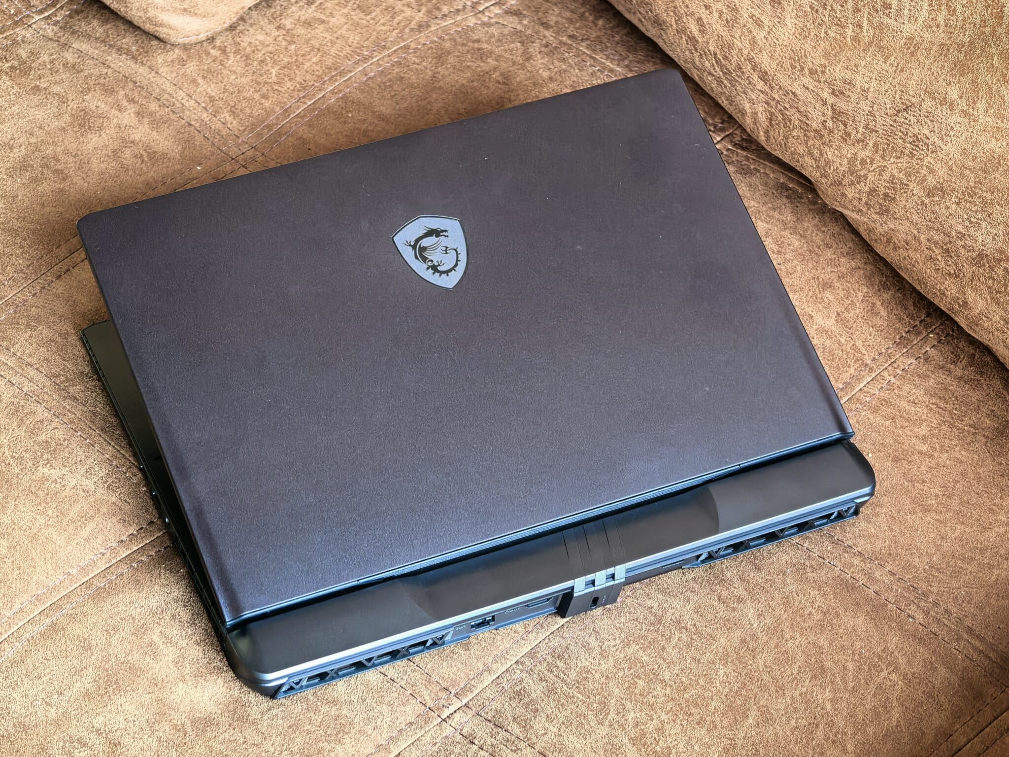 MSI Vector 16 HX AI – Премиум технологии, геймърска мощ и Thunderbolt 5 без премиум цена