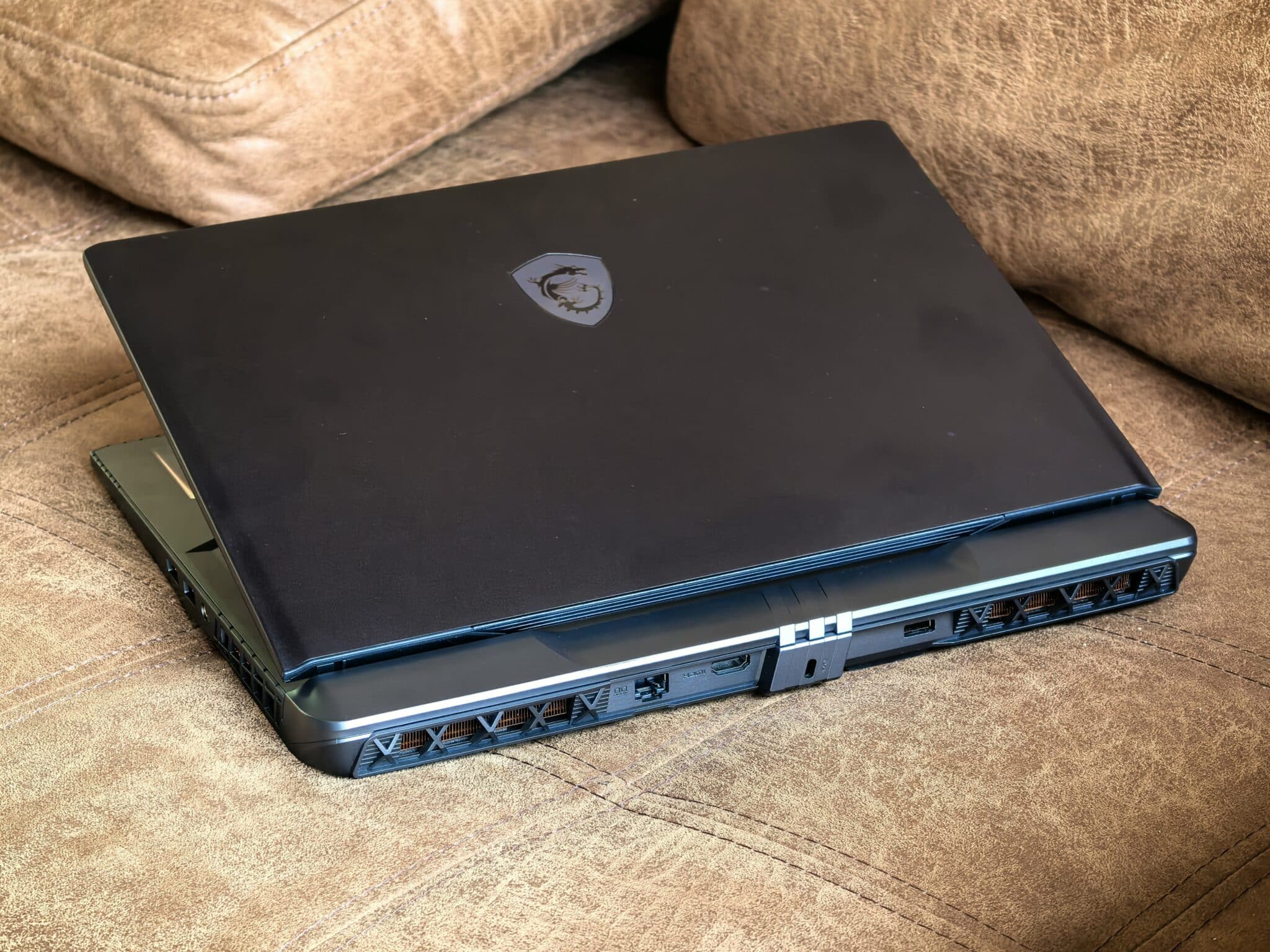 MSI Vector 16 HX AI – Премиум технологии, геймърска мощ и Thunderbolt 5 без премиум цена