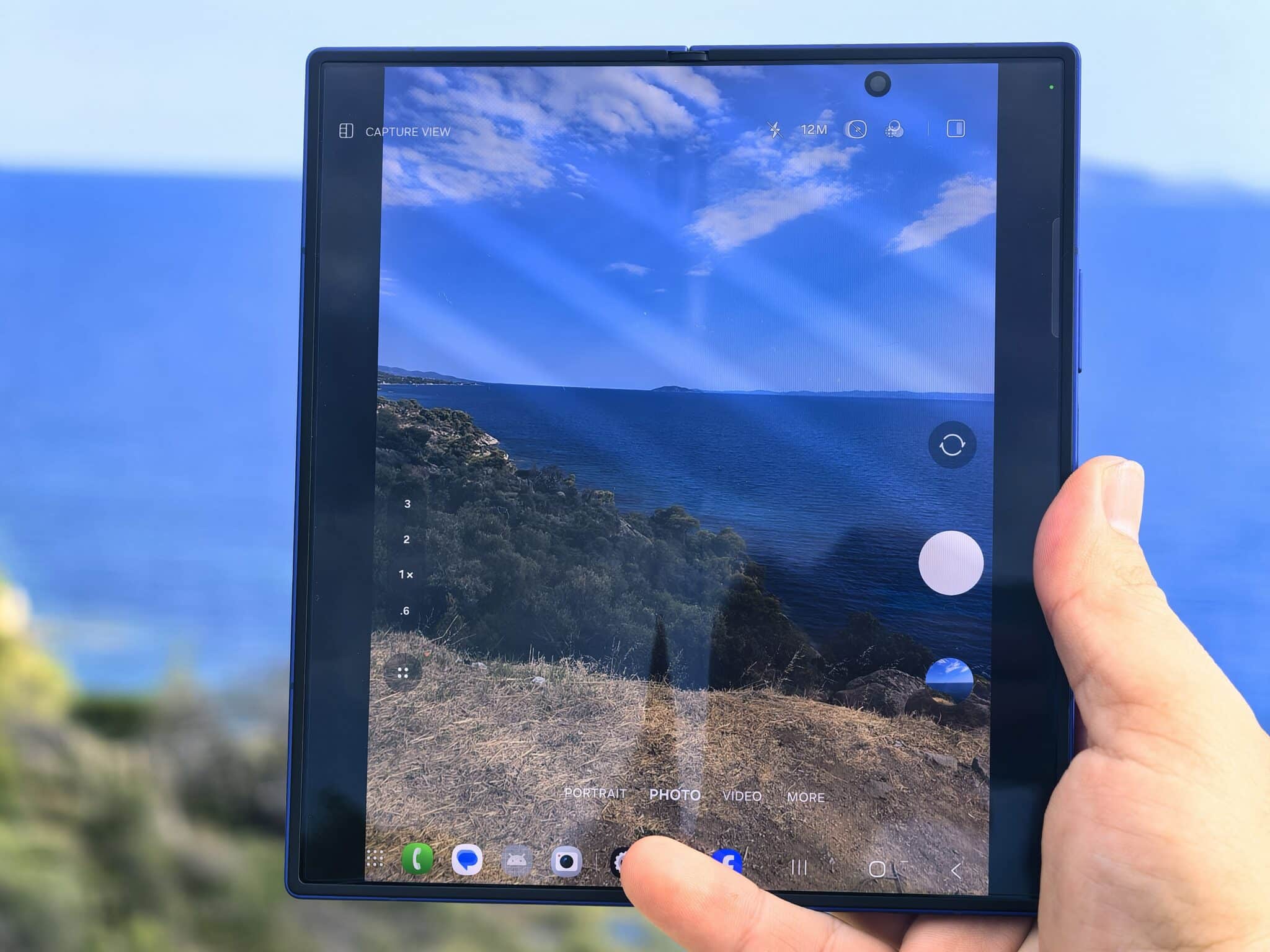 Samsung Galaxy Z Fold7: Тънък като идея, мощен като вселена