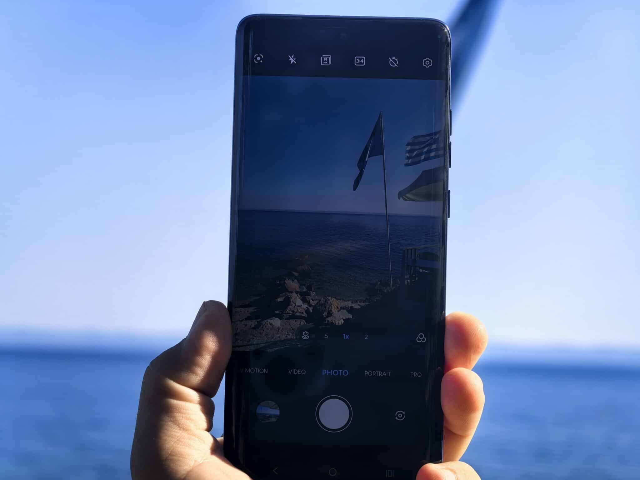 Motorola Edge 60 Fusion – джобният бунтар на 2025 година