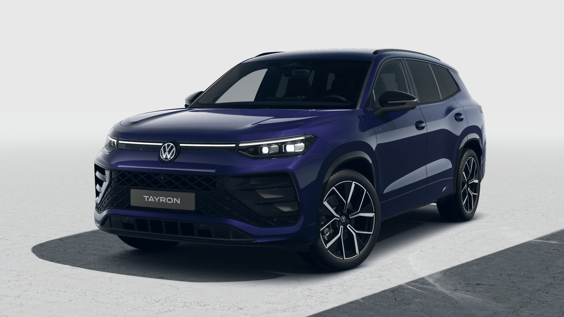 Новият VW Tayron: Седем места, четири задвижващи колела и нула компромиси