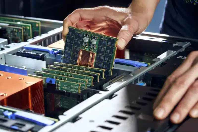 IBM представи сървърите Power11 с поддръжка на до 2048 нишки и DDIMM памет