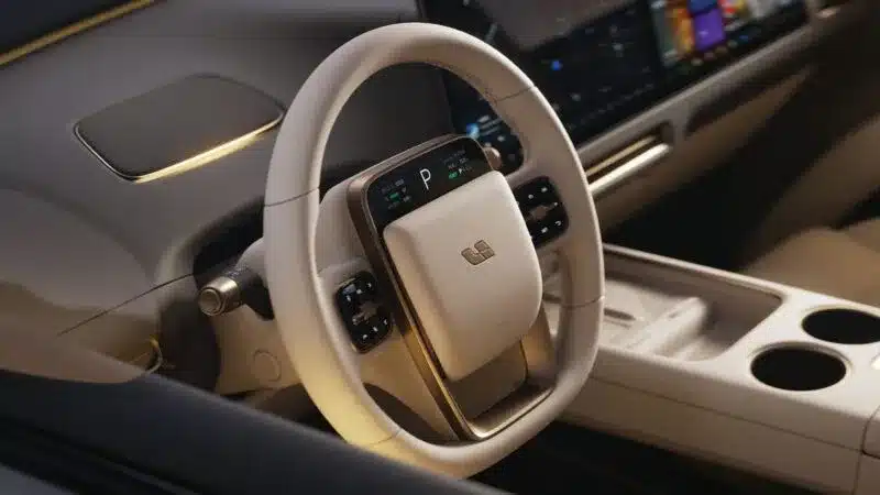 Представен е 6-местният електромобил Li Auto i8 с пробег от 720 км на цена от  750