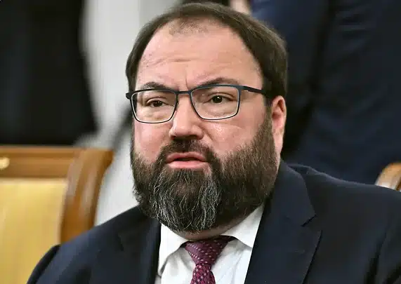 Мобилен интернет чрез „бели списъци“: нови подробности за това как руснаците ще бъдат допускани онлайн по време на прекъсванията