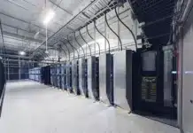 Tesla прекратява проекта за суперкомпютъра Dojo и променя стратегията за разработване на изкуствен интелект
