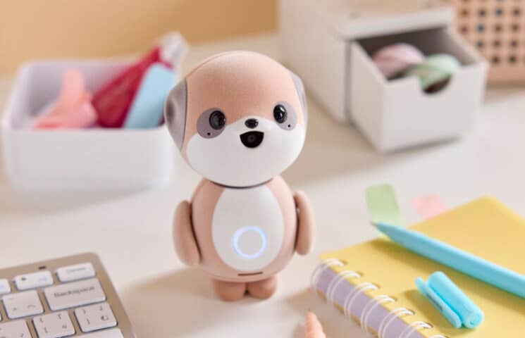 Sharp представи джобно AI-устройство, наречено Poketomo