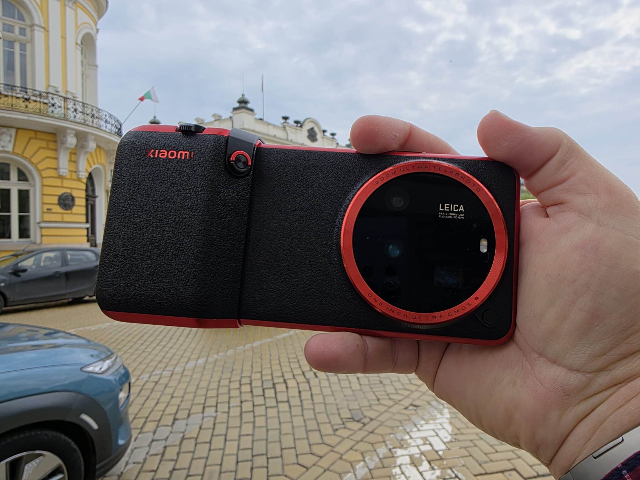 Мобилна фотография с пръст на спусъка: Xiaomi 15 Ultra и неговият професионален кит