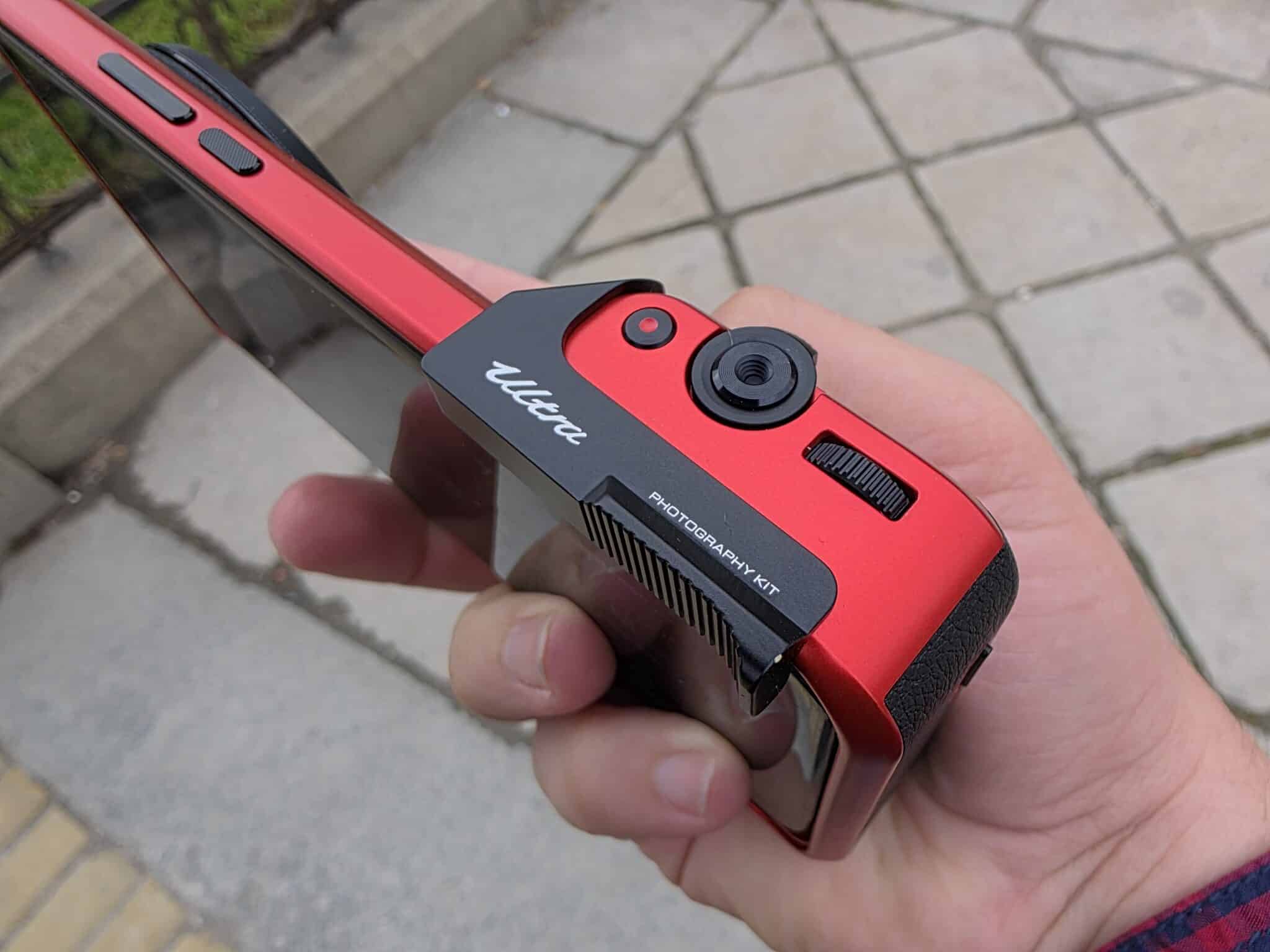 Мобилна фотография с пръст на спусъка: Xiaomi 15 Ultra и неговият професионален кит