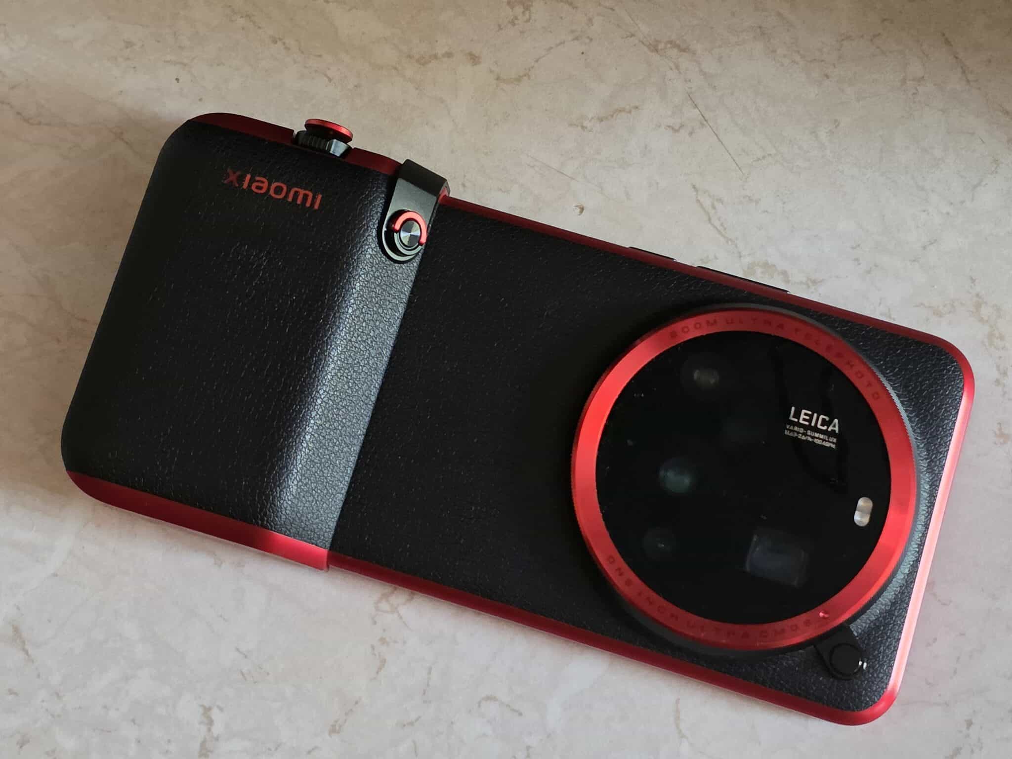 Мобилна фотография с пръст на спусъка: Xiaomi 15 Ultra и неговият професионален кит
