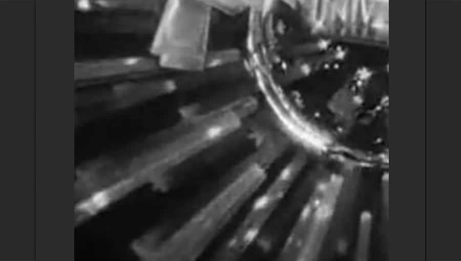 Забравената магия на киното: Логото на Universal от 1936 г. е шедьовър на ръчна изработка и научна фантастика