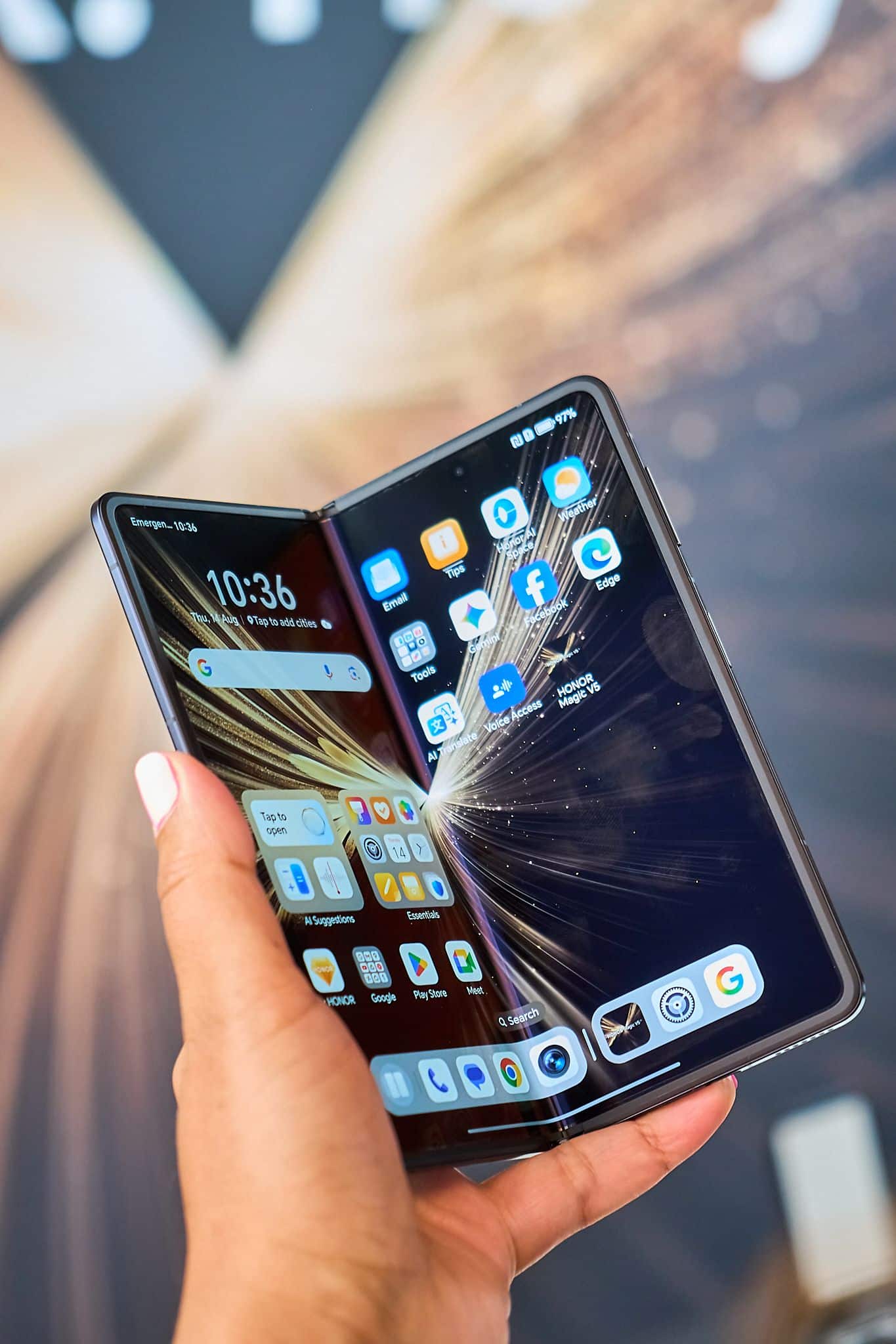 HONOR Magic V5 пристига у нас с мощни AI функции, превод на български и уникално тънък дизайн