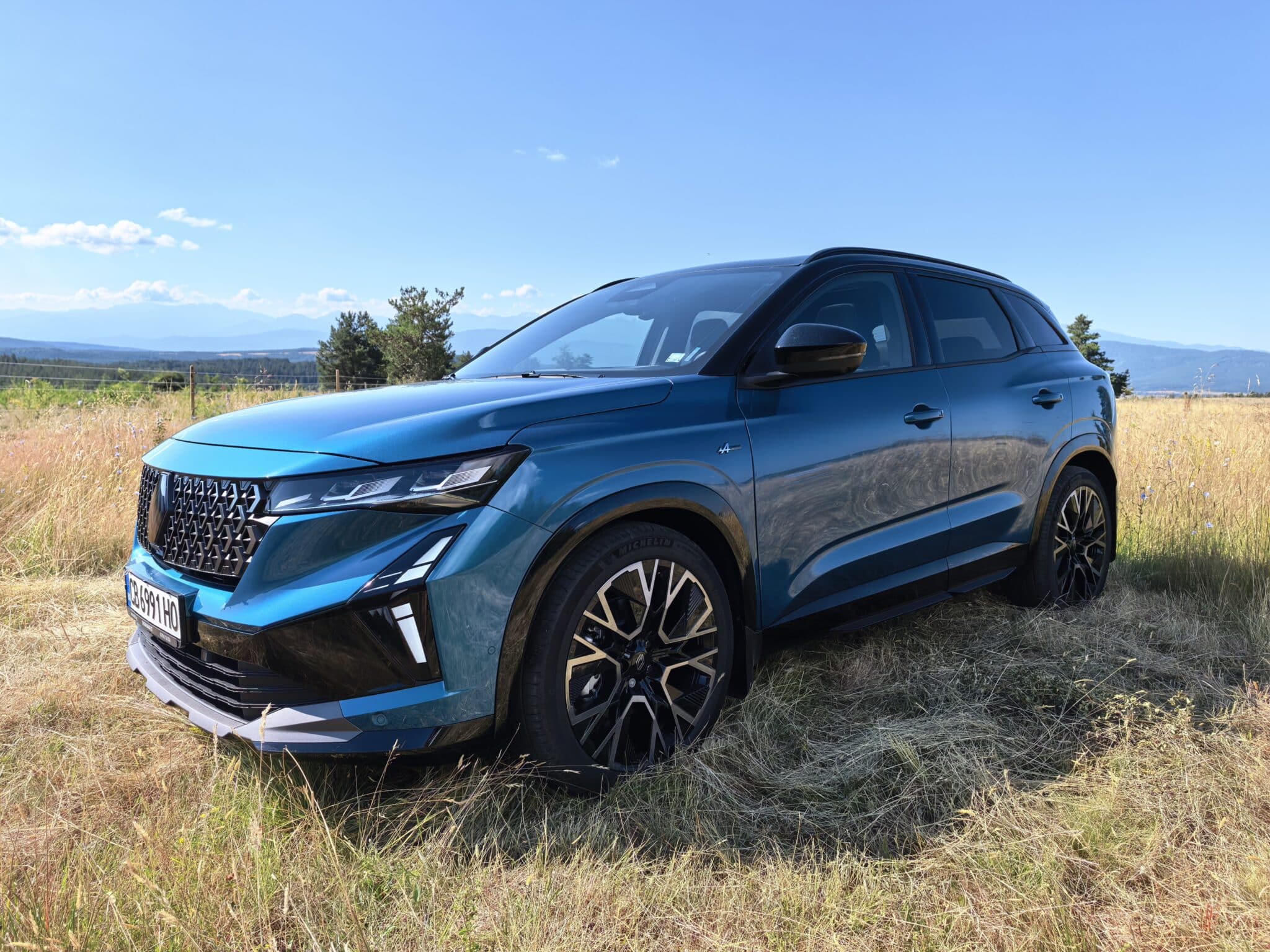 Renault Austral: Блус на четири колела с френска душа