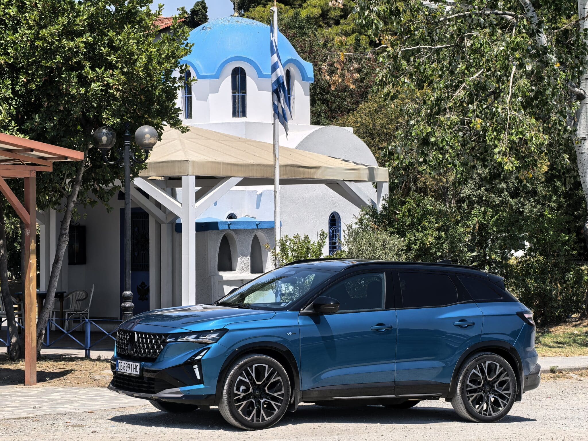 Renault Austral: Блус на четири колела с френска душа