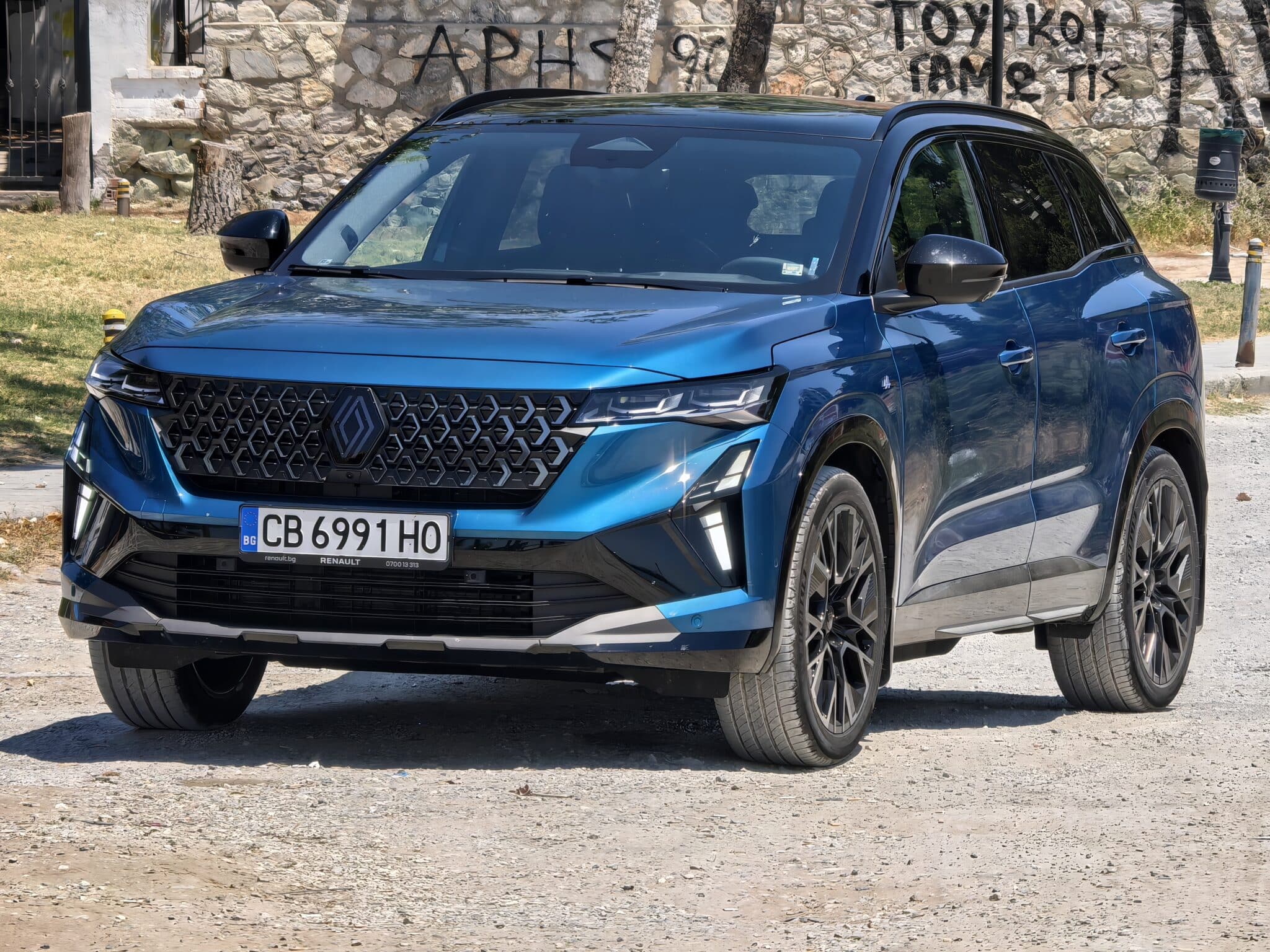 Renault Austral: Блус на четири колела с френска душа