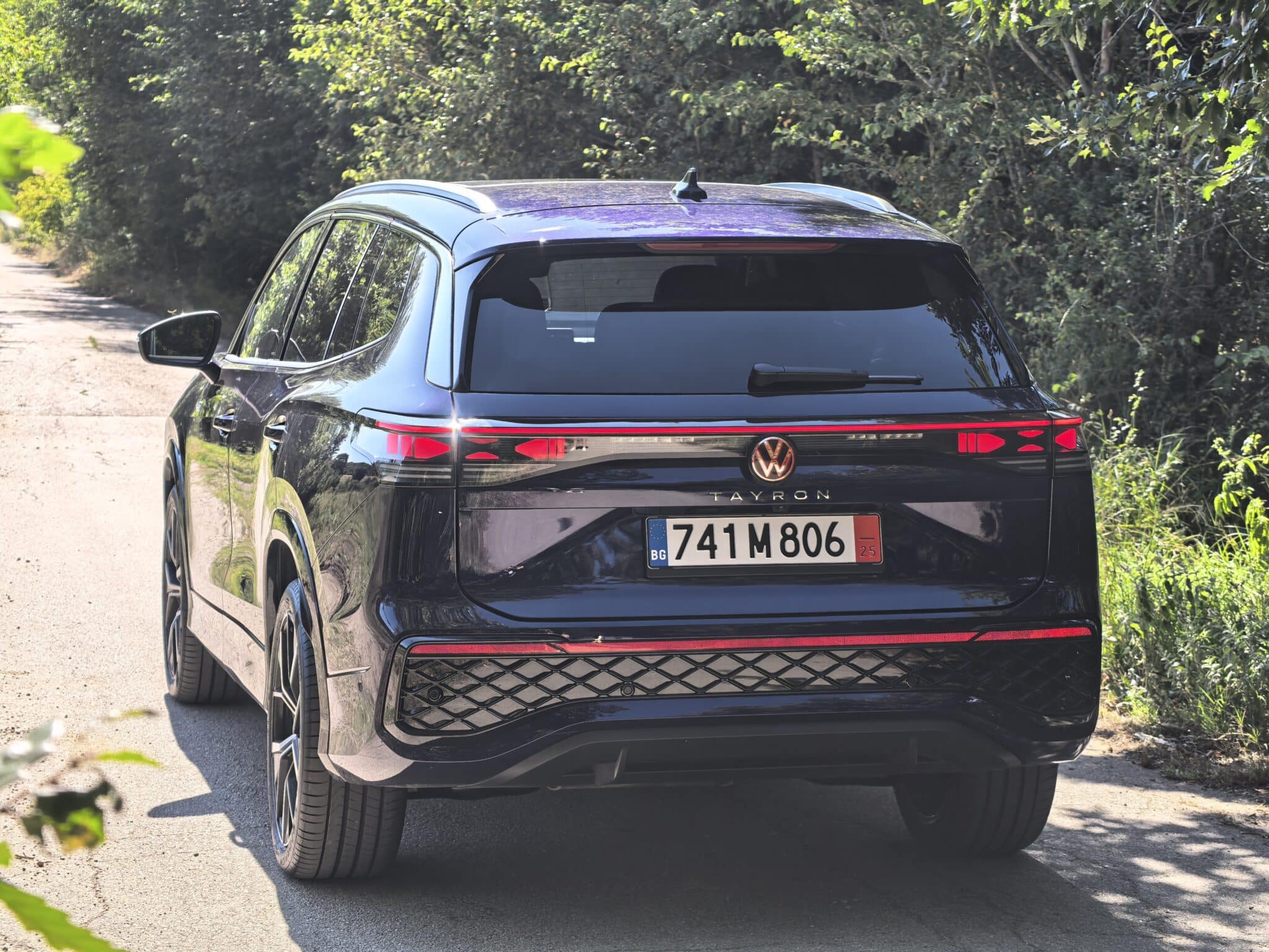 Новият VW Tayron: Седем места, четири задвижващи колела и нула компромиси