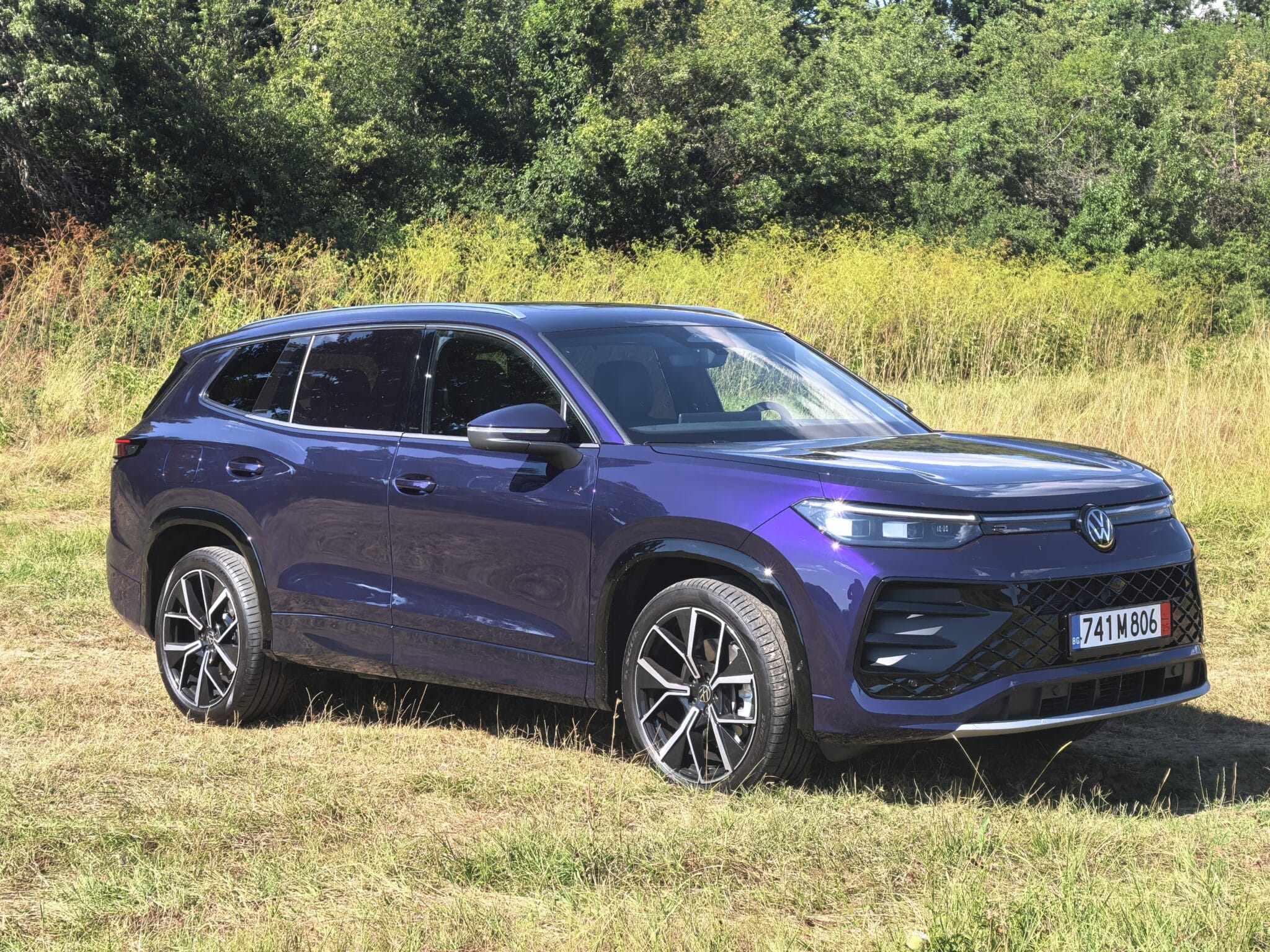 Новият VW Tayron: Седем места, четири задвижващи колела и нула компромиси
