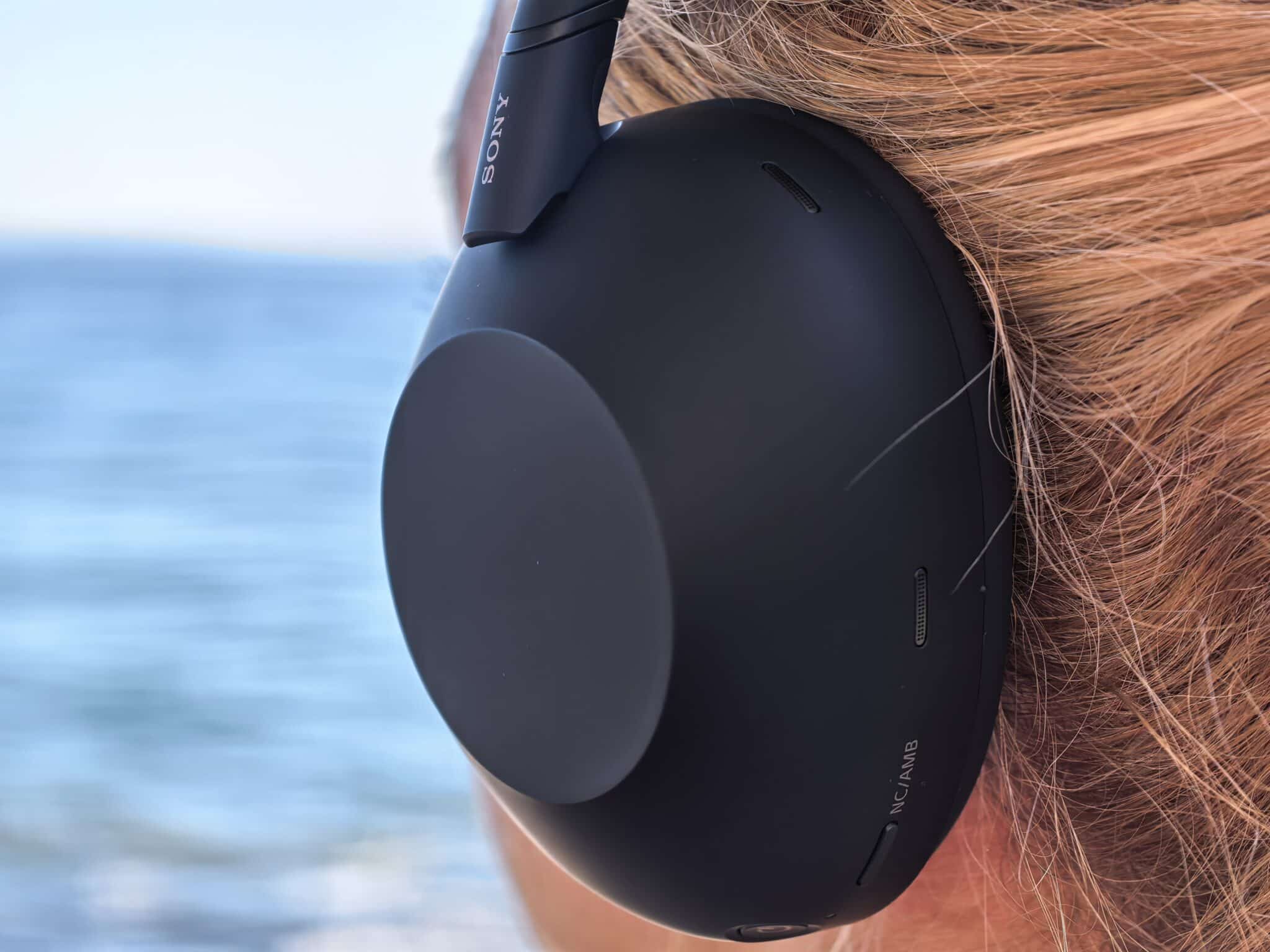 Sony WH-1000XM6 – когато технологията не само се чува, а се усеща