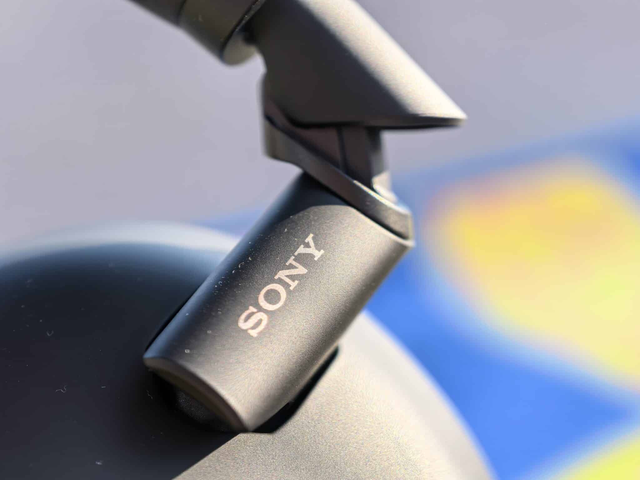 Sony WH-1000XM6 – когато технологията не само се чува, а се усеща