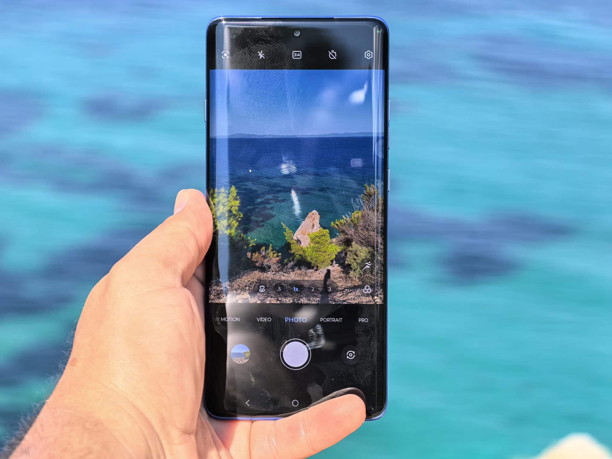 Най-красивият телефон на 2025? Edge 60 Pro е аргументът на Motorola