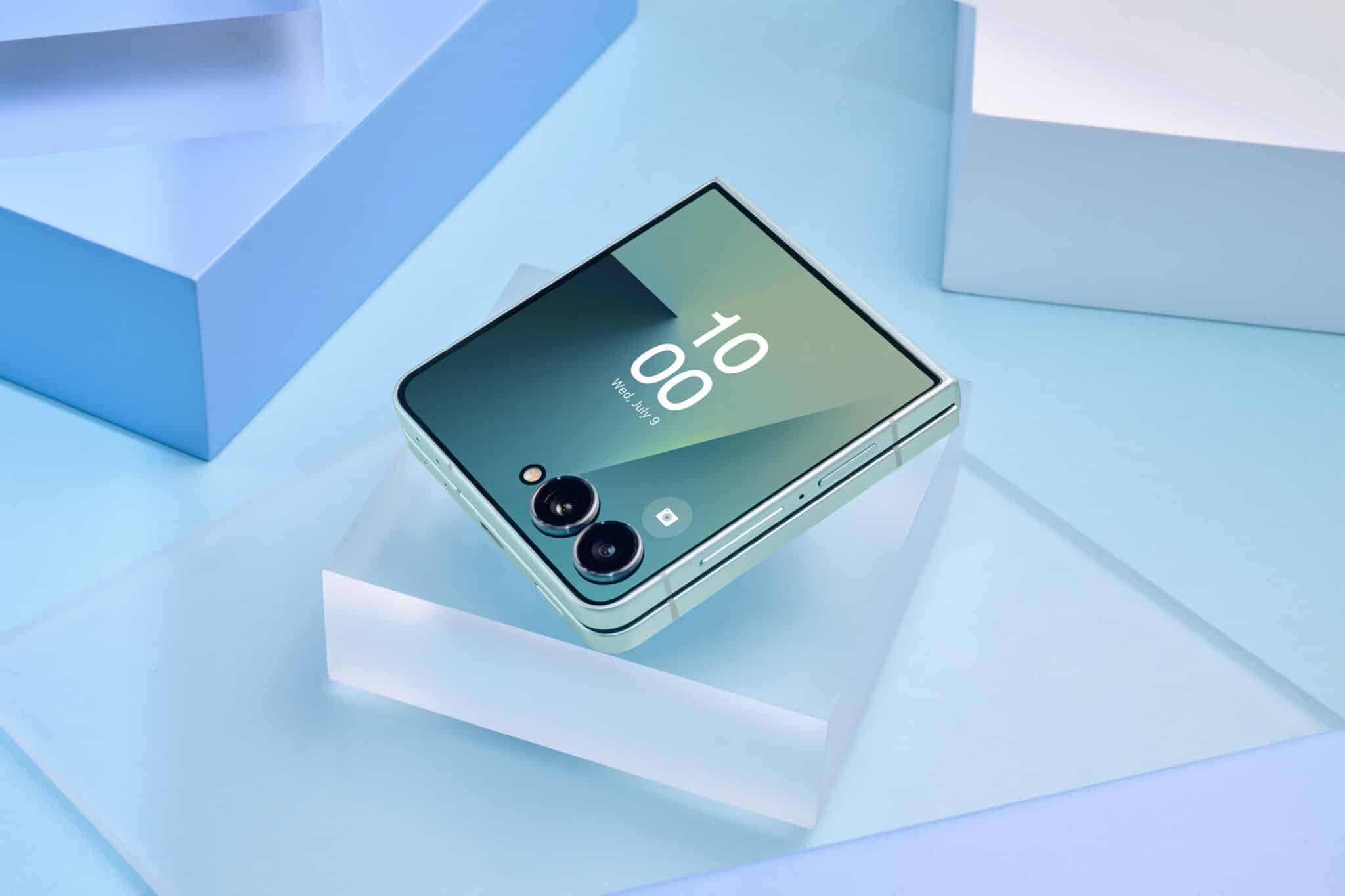 Samsung Galaxy Z Flip7: най-тънкият флип, пълен с трикове и тайни, които ще те изненадат