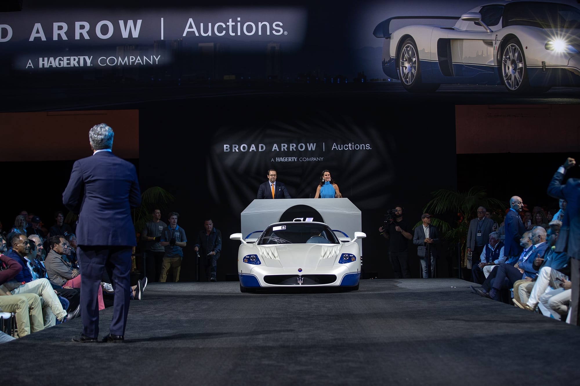 Maserati MC12 Stradale от 2005 г. бе продаден за над 5 милиона долара