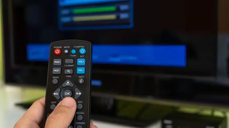 Защо повечето телевизионни дистанционни все още използват инфрачервената технология?