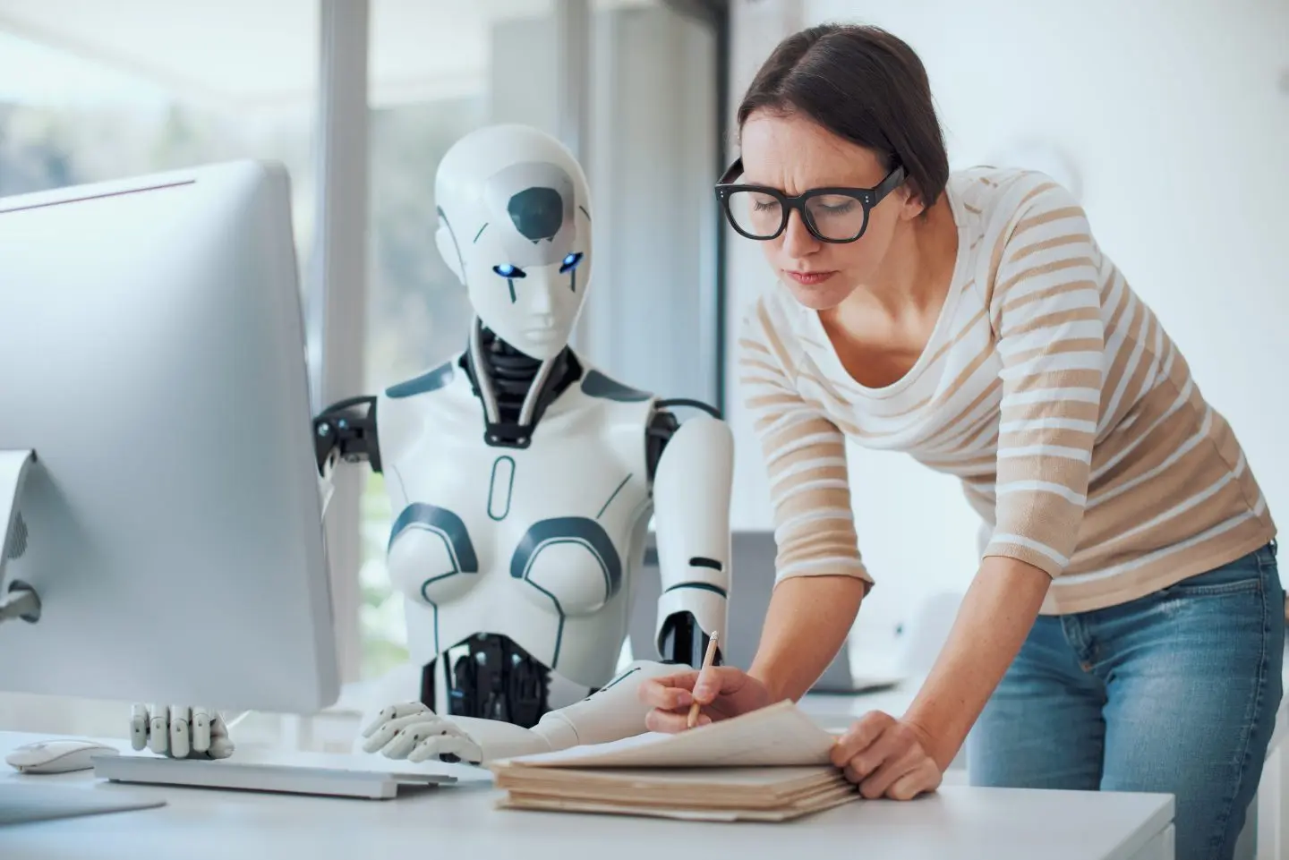 Защо AI уменията увеличават заплатата ви с 43%? Дори и да не сте програмист